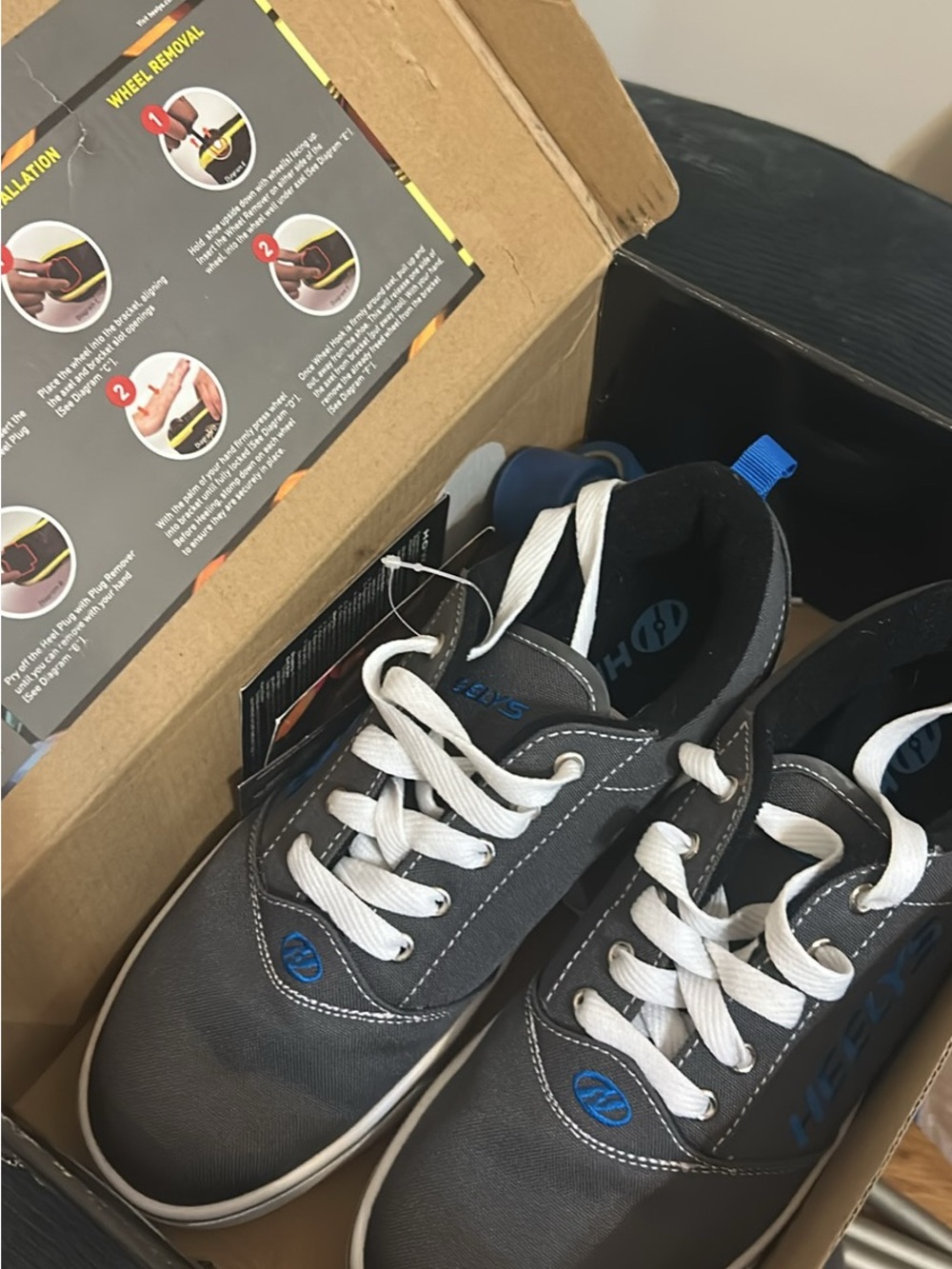 Heelys Men's Gray and Blue Lace-Up Skate Sneakers